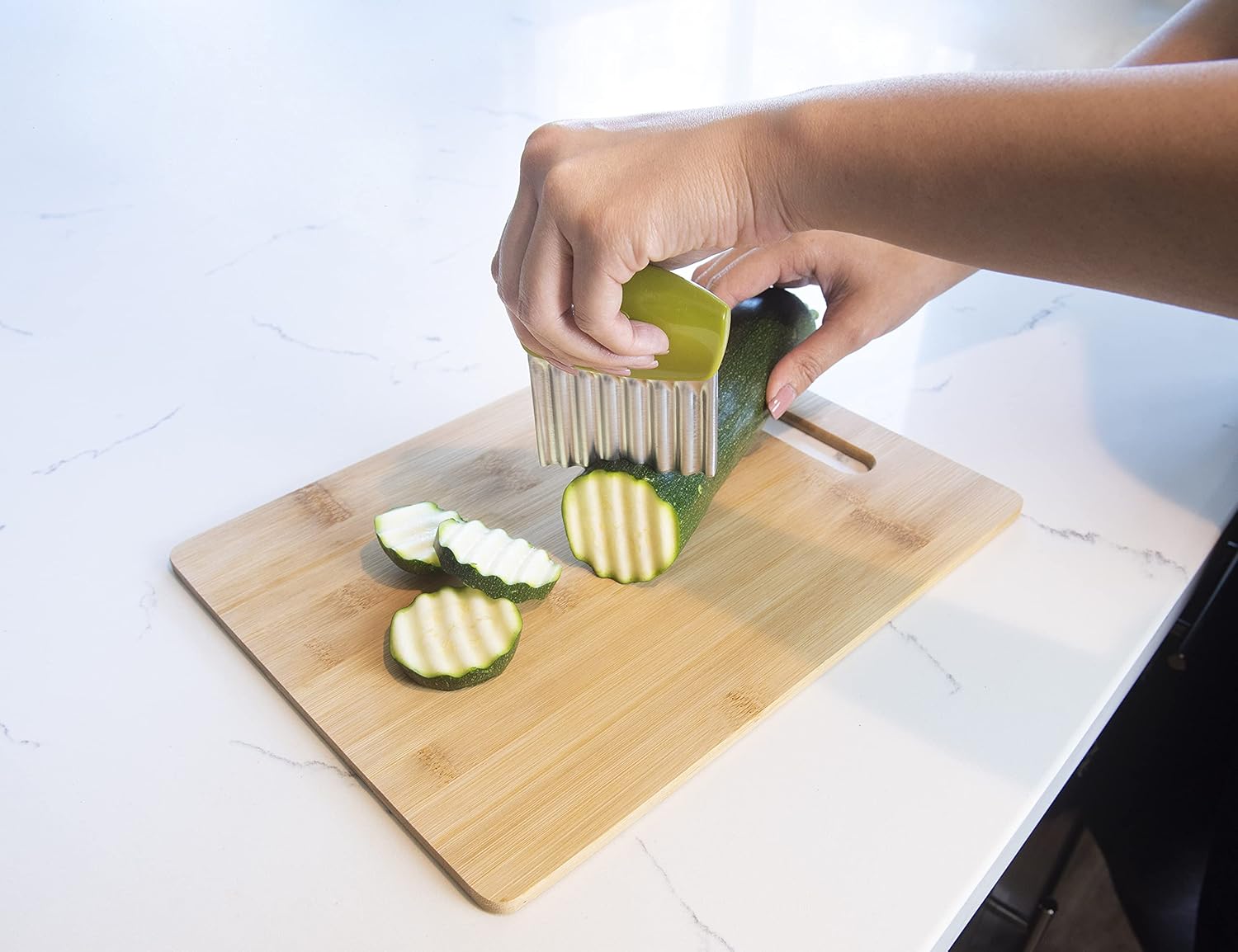 Crinkle Cutter Knife, Wavy Sli - Kitchen Gadgets Images recension och pris